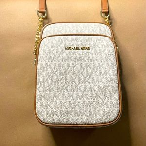 Michael Kors Crossbody Bag.